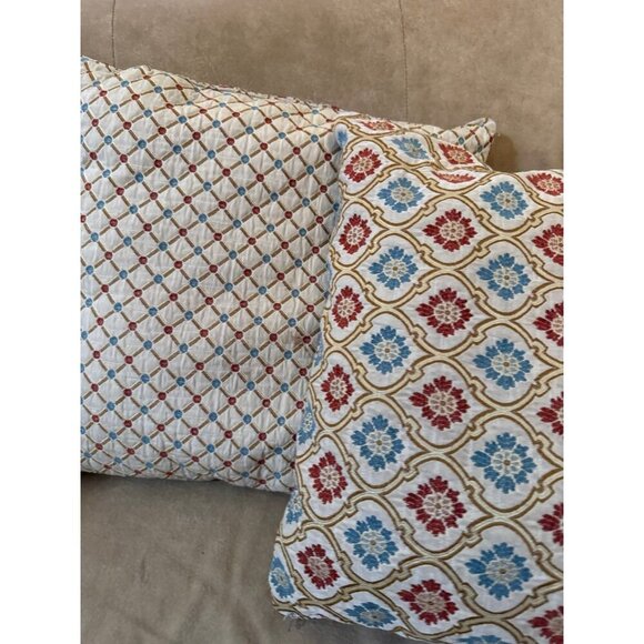 Decorative Throw Pillow Set of 2 – Red & Blue Floral Pattern - Picture 8 of 9